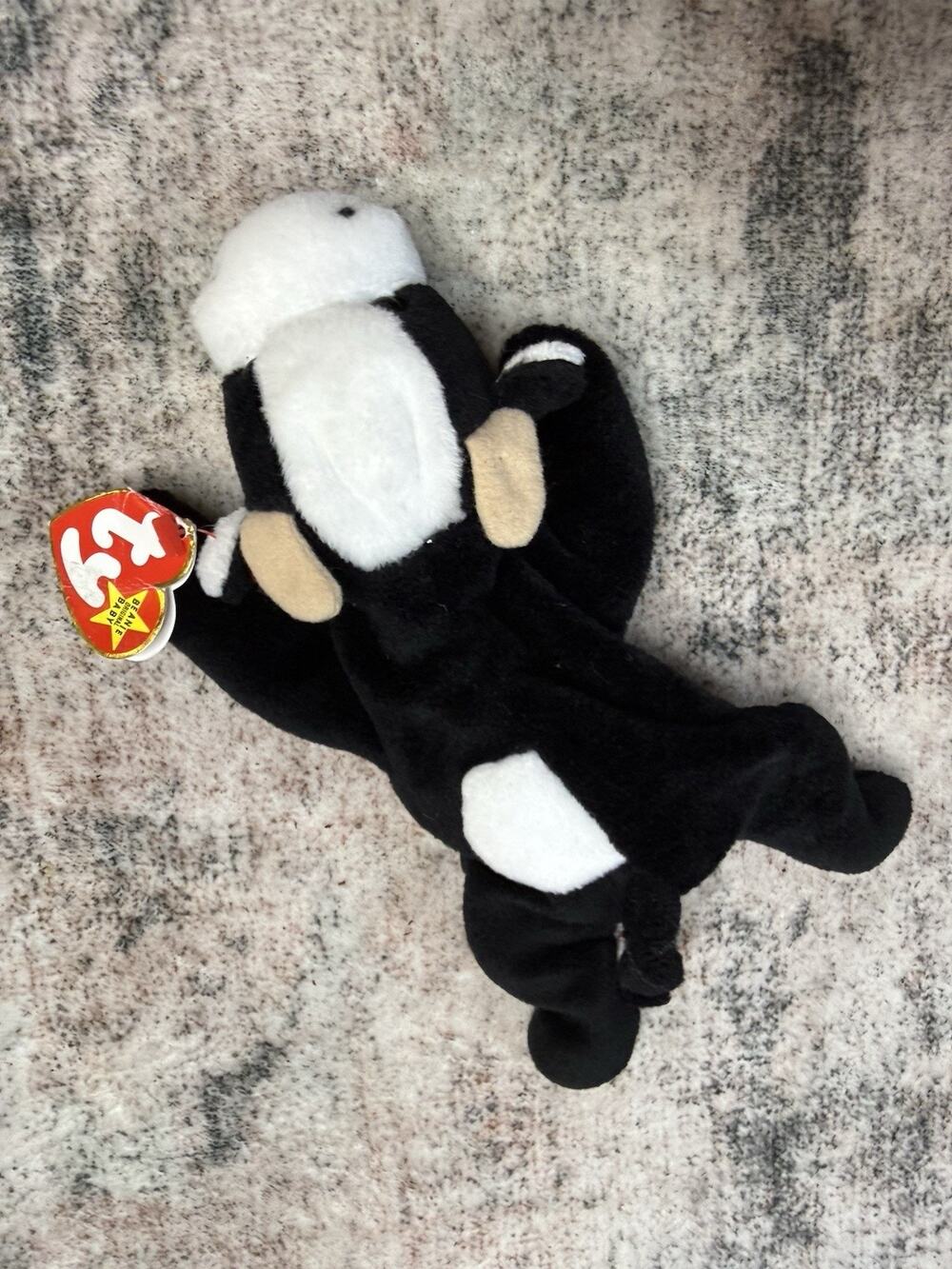 Ty Beanie Babies Daisy The Cow Toy Style 4006 **RARE** with tag errors